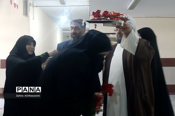 مراسم بدرقه اردوی راهیان نور در قیامدشت