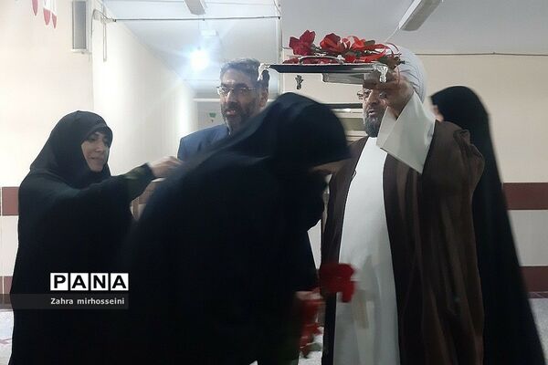 مراسم بدرقه اردوی راهیان نور در قیامدشت