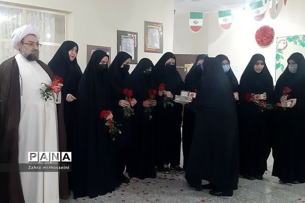 مراسم بدرقه اردوی راهیان نور در قیامدشت