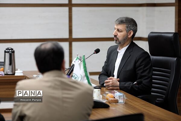 نشست خبری معاون پرورشی و فرهنگی وزیر آموزش و پرورش و رئیس سازمان دانش‌آموزی با اصحاب رسانه