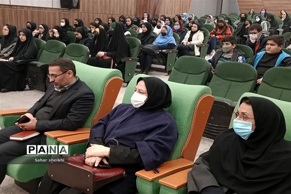 برگزاری نشست پرسش و پاسخ شورای دانش‌آموزی ملارد با مسئولان شهری