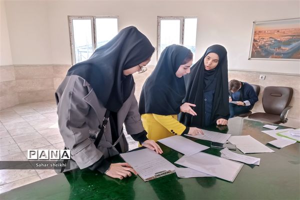 برگزاری نشست پرسش و پاسخ شورای دانش‌آموزی ملارد با مسئولان شهری