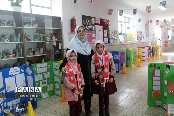 بازدید مسئولان آموزش و پرورش مشهد از توانمندی‌های دانش‌آموزان دبستان رضوی