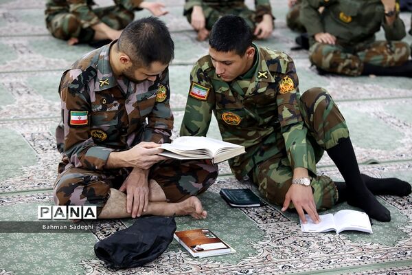 آئین معنوی اعتکاف در دانشگاه افسری امام علی(ع)