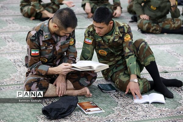 آئین معنوی اعتکاف در دانشگاه افسری امام علی(ع)