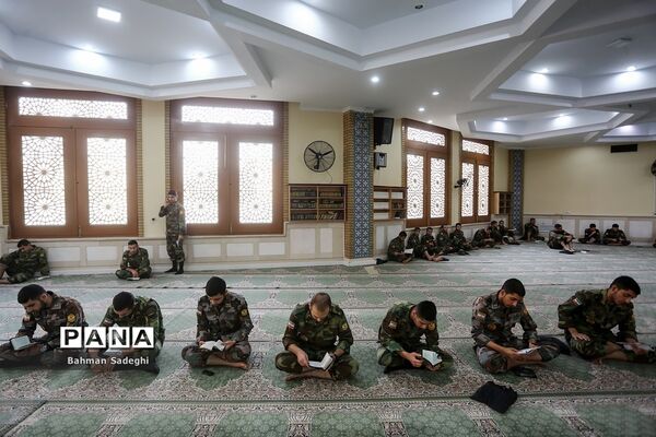 آئین معنوی اعتکاف در دانشگاه افسری امام علی(ع)