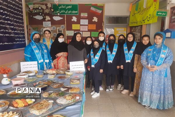 برگزاری جشنواره فرهنگ بومی استان فارس در ناحیه ۴ شیراز
