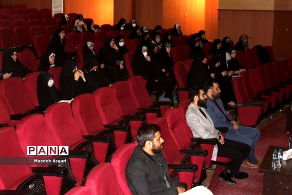 نشست دانش‌آموزی «خوشه پروین» درقم