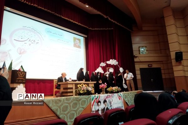 نشست دانش‌آموزی «خوشه پروین» درقم