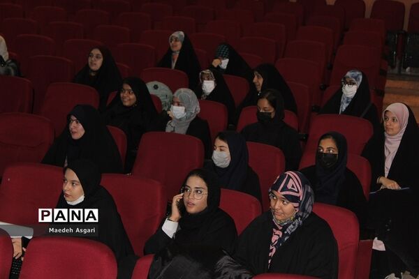 نشست دانش‌آموزی «خوشه پروین» درقم