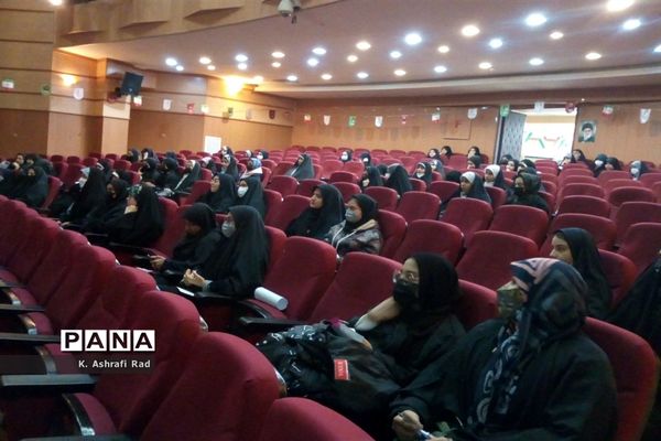 نشست دانش‌آموزی «خوشه پروین» درقم