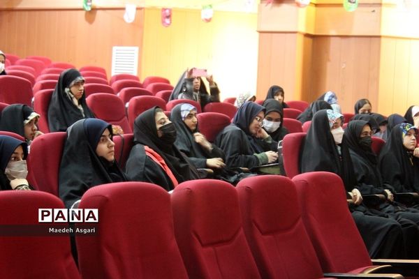 نشست دانش‌آموزی «خوشه پروین» درقم