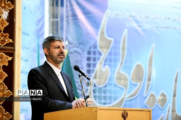 مراسم بدرقه کاروان زیارت اولی‌های دانش‌آموزی مشهد الرضا(ع)