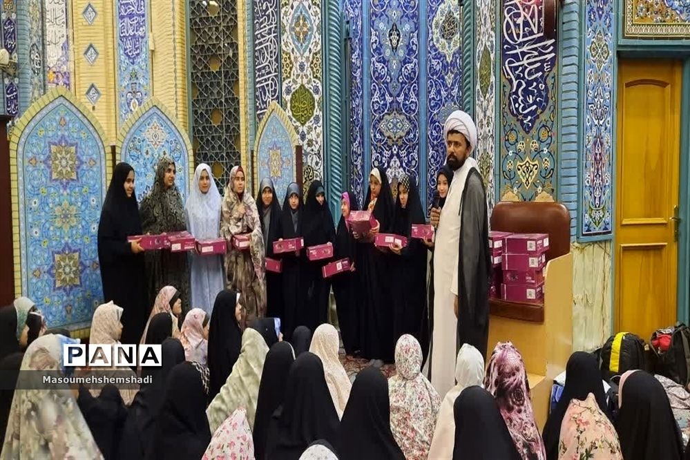 اعتکاف دانش‌آموزان منطقه ۱۲ در مسجد فومنی