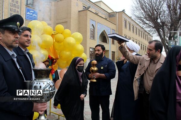 مراسم بدرقه اردوی «زیارت‌‌اولی‌ها» به مقصد مشهد مقدس