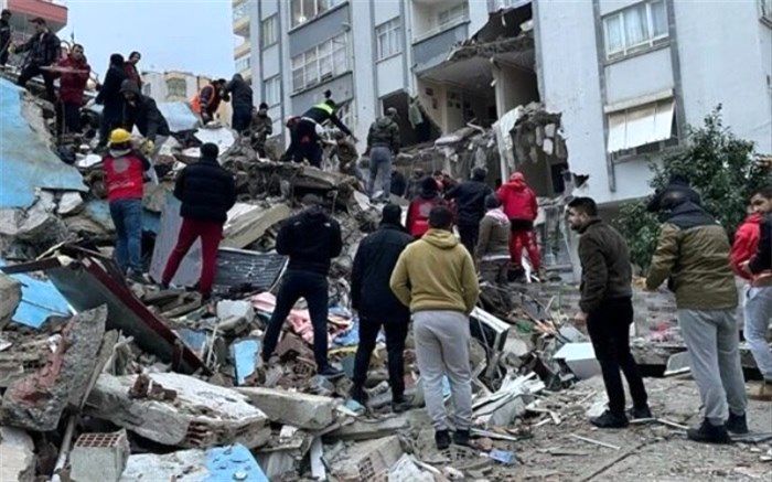 اعزام ۶ تیم امدادی و درمانی به کشور ترکیه