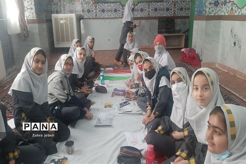 اجرای نقاشی همگانی در دبستان ام البنین خلیفه صفادشت