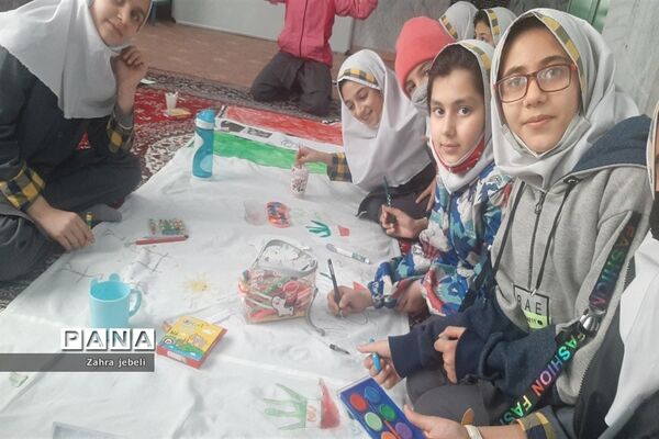 اجرای نقاشی همگانی در دبستان ام البنین خلیفه صفادشت