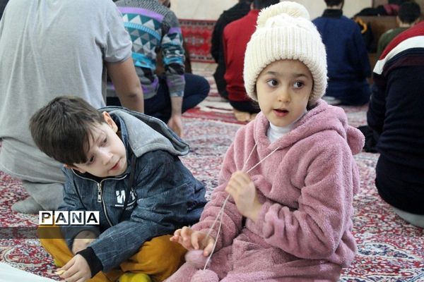 اعتکاف دانش‌آموزان پسر در بهارستان دو