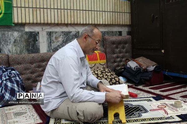 مراسم معنوی اعتکاف در گلوگاه