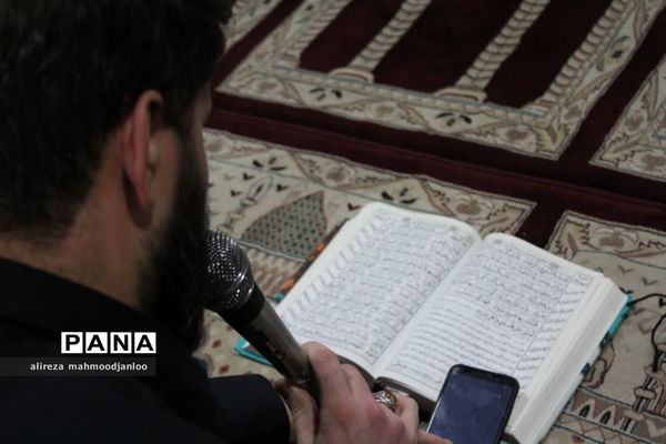 مراسم معنوی اعتکاف در گلوگاه