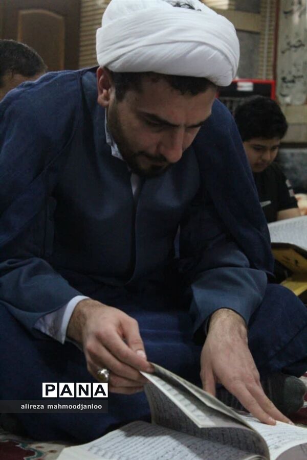 مراسم معنوی اعتکاف در گلوگاه