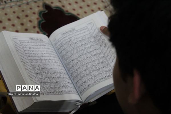 مراسم معنوی اعتکاف در گلوگاه