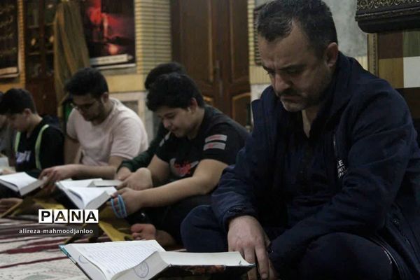 مراسم معنوی اعتکاف در گلوگاه