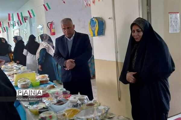 جشنواره غذا در آموزشگاه علم و دین پاکدشت