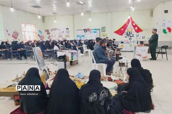 افتتاح نمایشگاه مدرسه انقلاب در شادگان