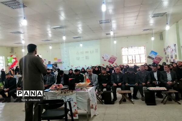 افتتاح نمایشگاه مدرسه انقلاب در شادگان