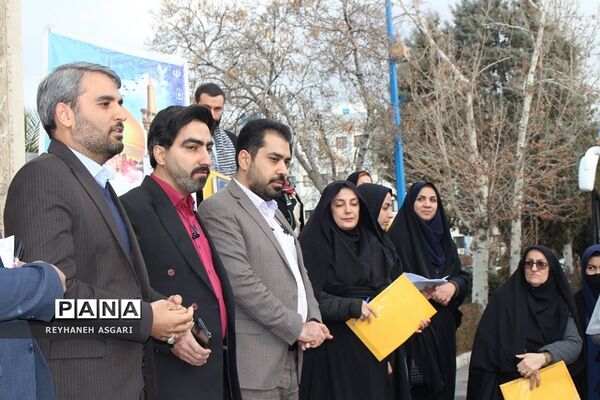 بدرقه دانش‌‌آموزان دختر زیارت‌ اولی شهرستان‌های تهران به سفر مشهد مقدس