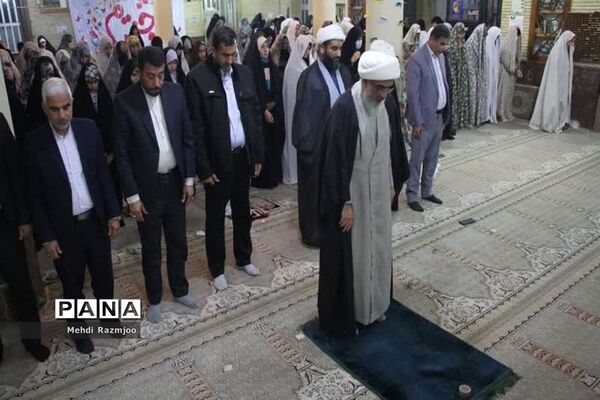 اعتکاف دانش‌آموزی در بوشهر