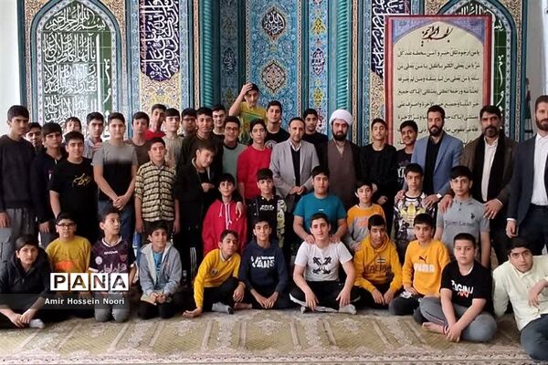 مراسم معنوی اعتکاف دانش‌آموزی در شهرستان قرچک