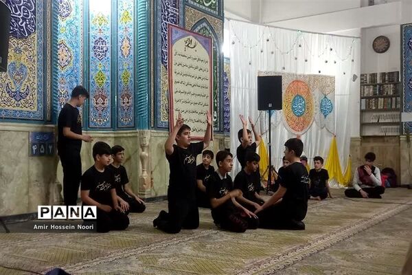 مراسم معنوی اعتکاف دانش‌آموزی در شهرستان قرچک