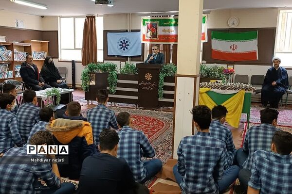 جشن تکلیف دانش‌آموزان دبیرستان استعدادهای درخشان شهید بهشتی رودهن
