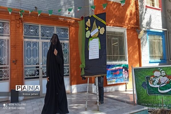 همایش دختران انقلاب در دبیرستان شاهد مطهره  کاشمر