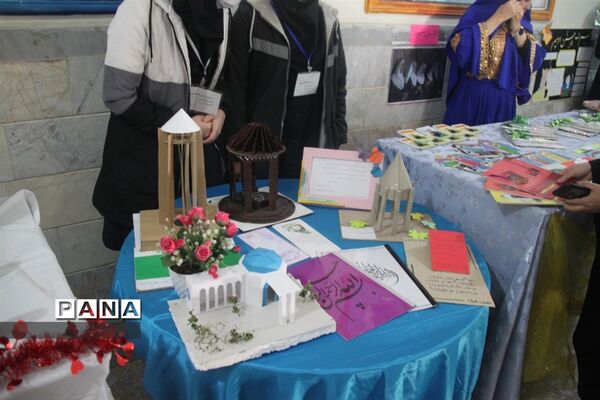 نمایشگاه دهه فجر در دبیرستان ابراهیم، ناحیه یک شهرری