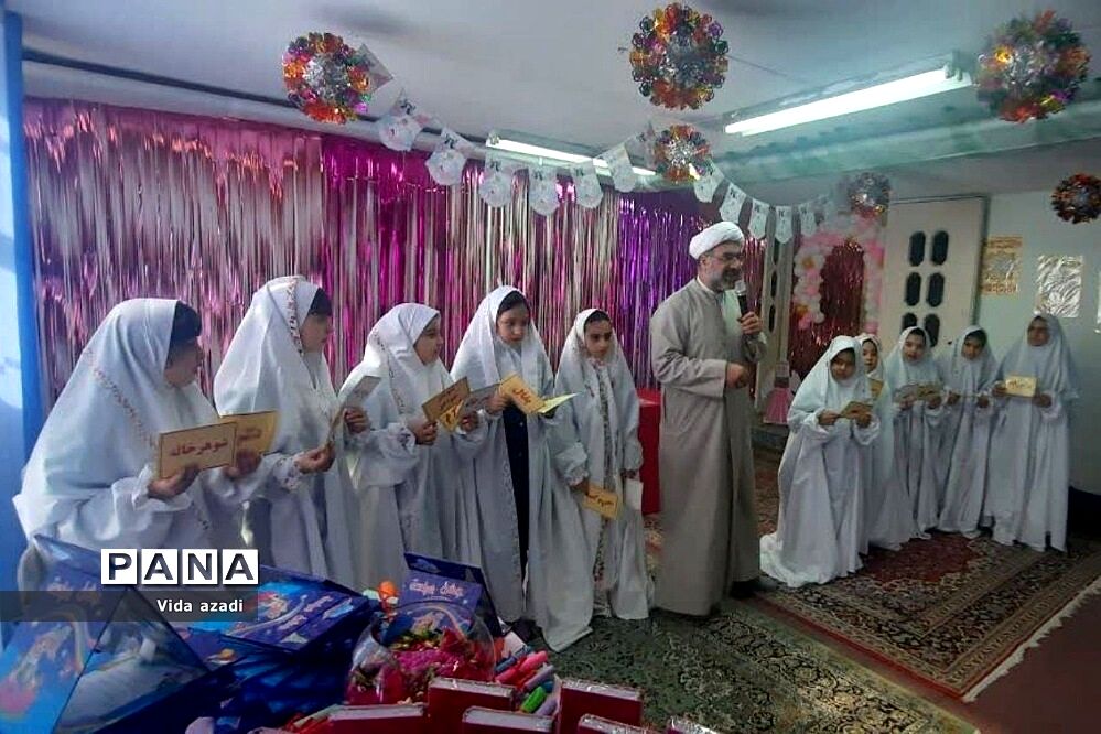 جشن‌تکلیف در دبستان سما ۲ رودهن