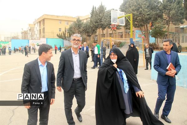 آیین افتتاح زمین چمن دبیرستان پسرانه دوره دوم شاهد مطهری منطقه۴