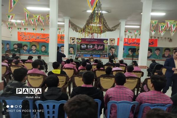 مراسم معنوی لاله‌های روشن در دبیرستان شهیدان نحوی شهرستان بهبهان