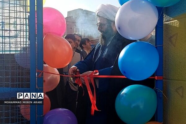 آیین افتتاح زمین چمن فوتسال در دبستان شهیدان قمی فشافویه
