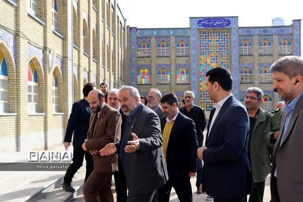 برگزاری آیین بهره‌برداری دبیرستان ماندگار شهید مدرس آموزش و پرورش ناحیه 2 شهرری