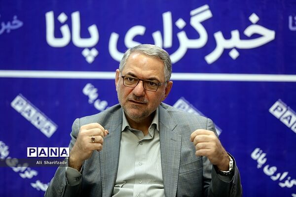 بازدید محمود امانی طهرانی دبیرکل شورای عالی آموزش‌ و پرورش از خبرگزاری پانا