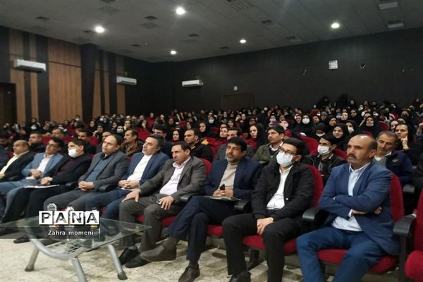 کارگاه آموزشی پیامدهای رویکرد آموزشی و فرهنگی و تربیت تک ساحتی و چند ساحتی در اقلید