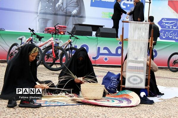 همایش پیاده‌روی خانوادگی صبح و نشاط در بوشهر