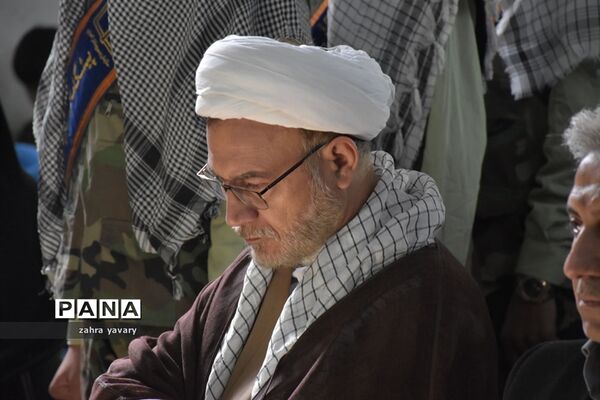 برپایی کلاس درس عشق ایثار با حضور 35 شهید دانش‌آموز و فرهنگی دبیرستان اسلامی شهرستان جهرم