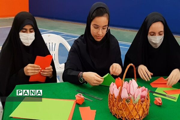 مراسم یاوران انقلاب دختران ناحیه ۷ مشهد