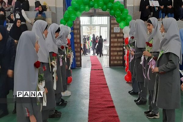 مراسم یاوران انقلاب دختران ناحیه ۷ مشهد