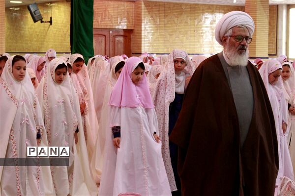 جشن تکلیف دانش‌آموزی در زنجان